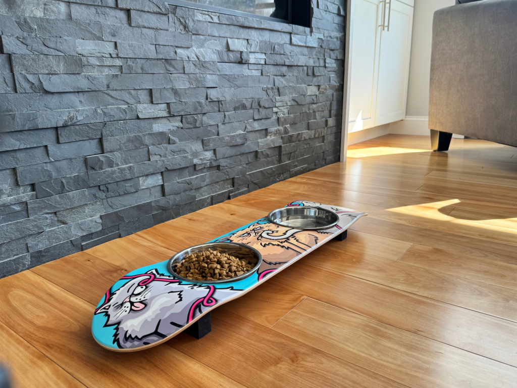 Cats With Attitude - Elevated Skateboard Cat Feeding Stand with 2 Bowls